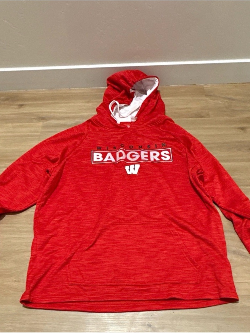 Wisconsin Badgers Red Pullover Hoodie